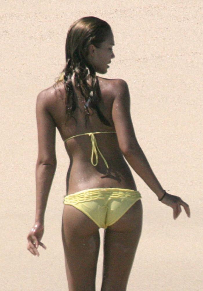 Jessica Alba yellow bikini